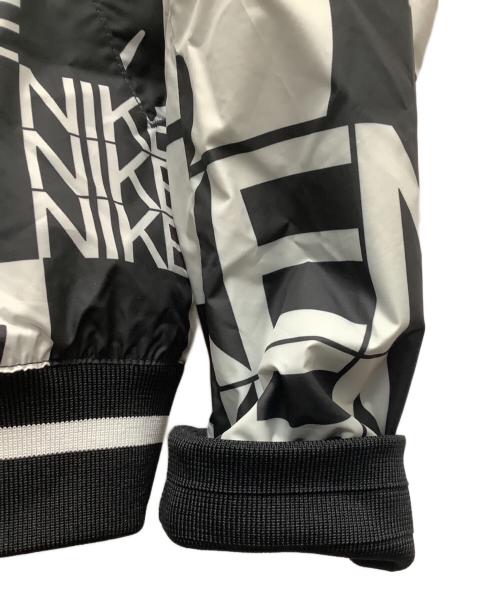 NIKE（ナイキ）NIKE (ナイキ) ナイロンジャケット ブラック×ホワイト サイズ:SIZE Sの古着・服飾アイテム