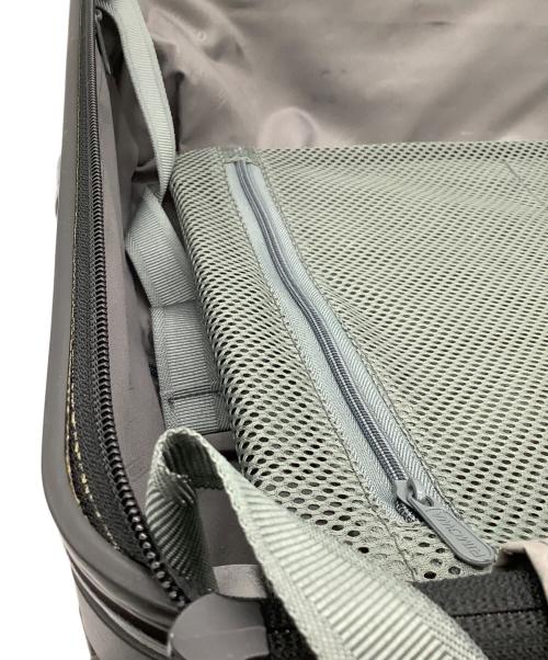 RIMOWA（リモワ）RIMOWA (リモワ) キャリーバッグ【機内持ち込み可能】 ブラックの古着・服飾アイテム