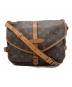 LOUIS VUITTON（ルイ ヴィトン）の古着「モノグラム　ソミュール30　ショルダーバッグ」｜ブラウン