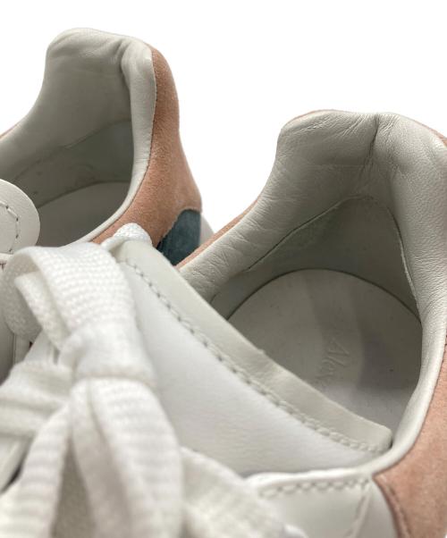 ALEXANDER McQUEEN（アレキサンダーマックイーン）ALEXANDER McQUEEN (アレキサンダーマックイーン) スニーカー ホワイト サイズ:39の古着・服飾アイテム