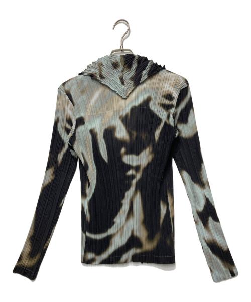 ISSEY MIYAKE FETE（イッセイミヤケフェット）ISSEY MIYAKE FETE (イッセイミヤケフェット) 総柄プリーツジャケット グレー サイズ:2の古着・服飾アイテム