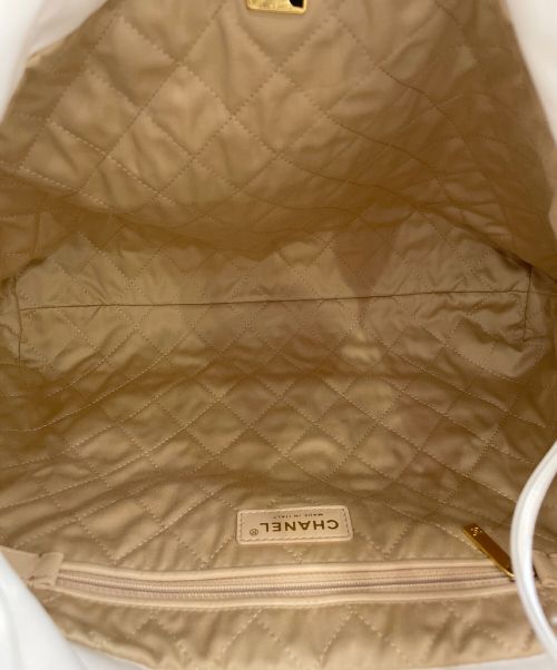 CHANEL（シャネル）CHANEL (シャネル) シャネル22 ホワイト サイズ:スモールの古着・服飾アイテム