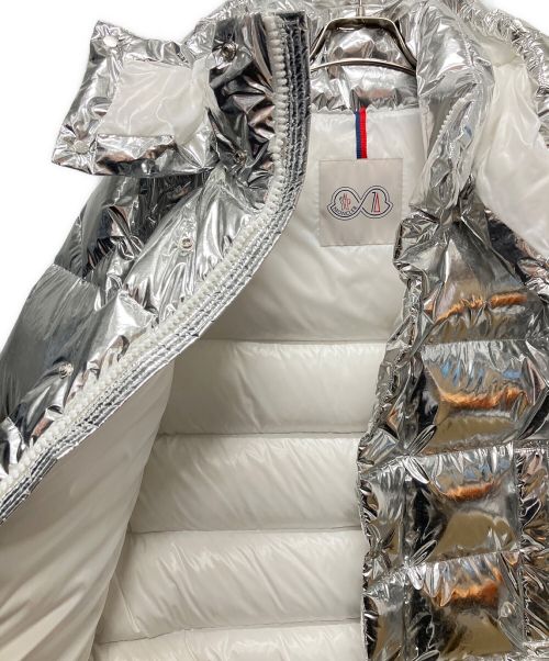 MONCLER（モンクレール）MONCLER (モンクレール) MAYA 70 GIUBOTTO シルバー サイズ:2の古着・服飾アイテム