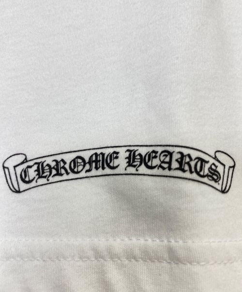 CHROME HEARTS（クロムハーツ）CHROME HEARTS (クロムハーツ) Back Dagger Print Pocket Tee ホワイト サイズ:L 未使用品の古着・服飾アイテム