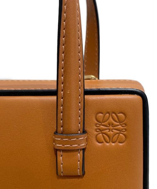 LOEWE（ロエベ）LOEWE (ロエベ) POSTAL TILE ANIMALS BAG ベージュ OCHREの古着・服飾アイテム