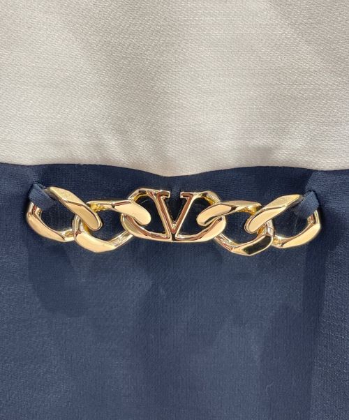 VALENTINO（ヴァレンティノ）VALENTINO (ヴァレンティノ) Vロゴチェーンドレス ホワイト サイズ:38の古着・服飾アイテム