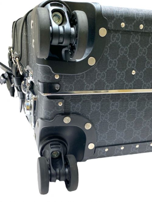 GUCCI（グッチ）GUCCI (グッチ) GLOBE-TROTTER (グローブトロッター) GG4輪キャリーバッグ ブラック×グレーの古着・服飾アイテム