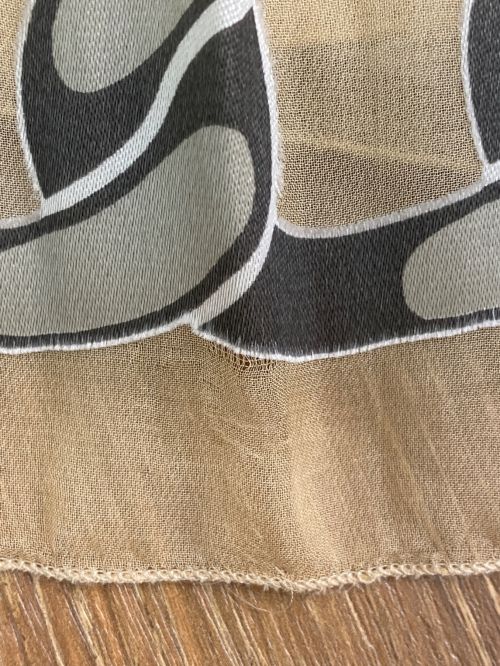 CHANEL（シャネル）CHANEL (シャネル) logo chain pleated skirt（ロゴチェーンプリーツスカート） ベージュ サイズ:40の古着・服飾アイテム