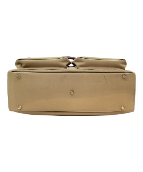 HUNTING WORLD（ハンティングワールド）HUNTING WORLD (ハンティングワールド) ハンドバッグ カーキの古着・服飾アイテム