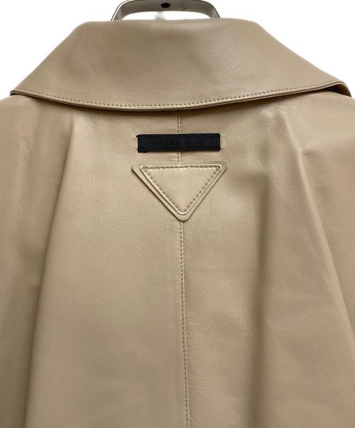 PRADA（プラダ）PRADA (プラダ) ラムレザートレンチコート ベージュ サイズ:36の古着・服飾アイテム