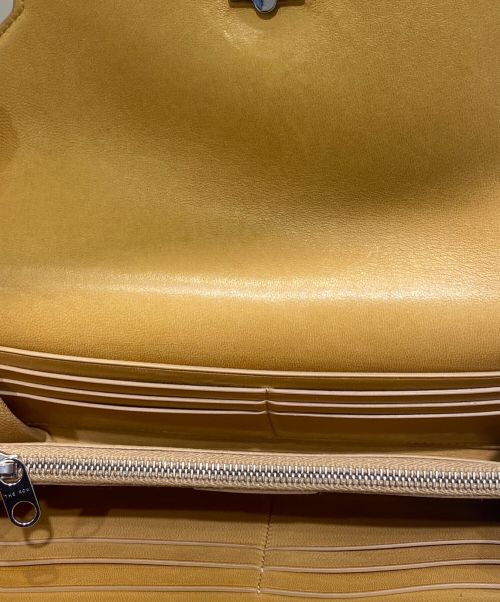 THE ROW（ザ ロウ）THE ROW (ザ ロウ) Lady Wallet ベージュの古着・服飾アイテム