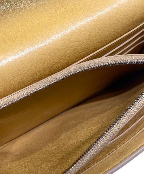 THE ROW（ザ ロウ）THE ROW (ザ ロウ) Lady Wallet ベージュの古着・服飾アイテム