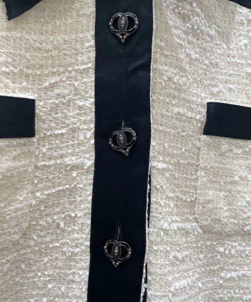 CHANEL（シャネル）CHANEL (シャネル) ハートボタンツイードワンピース ホワイト サイズ:38の古着・服飾アイテム