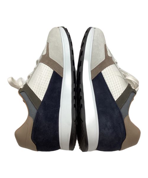 MAGNANNI（マグナーニ）MAGNANNI (マグナーニ) スニーカー ホワイト×ネイビー サイズ:43の古着・服飾アイテム