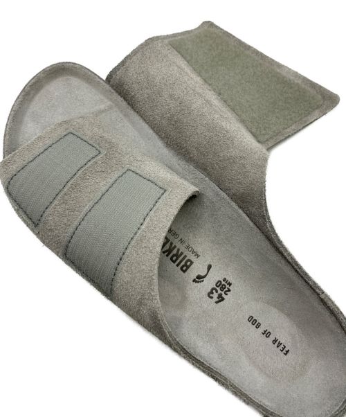 BIRKENSTOCK（ビルケンシュトック）BIRKENSTOCK (ビルケンシュトック) Fear Of God (フィア・オブ・ゴッド) 1774 Los Feliz Suede グレー サイズ:43の古着・服飾アイテム