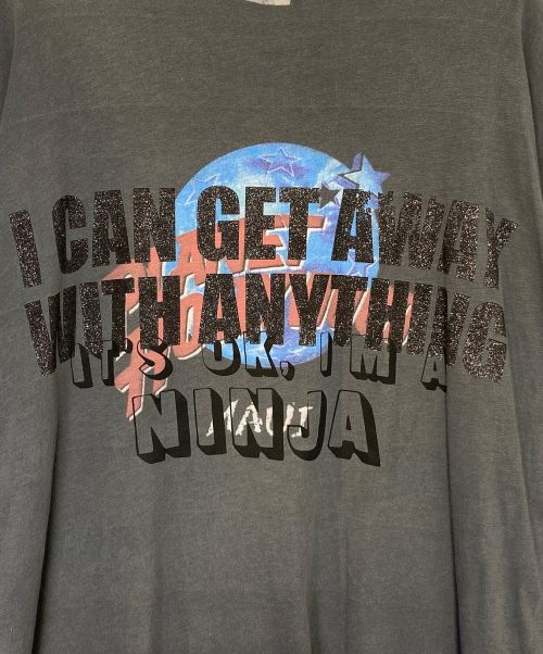 VETEMENTS（ヴェトモン）VETEMENTS (ヴェトモン) Demna's Favorite Naughty Angel L/S Tee グレー×ホワイト サイズ:Lの古着・服飾アイテム