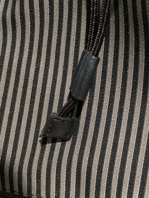 FENDI（フェンディ）FENDI (フェンディ) Logo Design Backpack (ロゴデザインバックパック) グレー×ブラック サイズ:-の古着・服飾アイテム