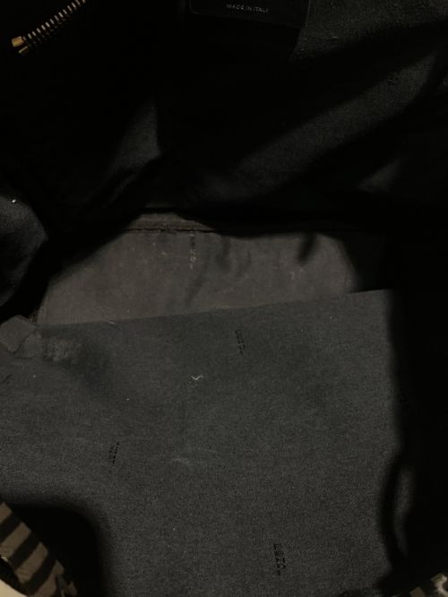 FENDI（フェンディ）FENDI (フェンディ) Logo Design Backpack (ロゴデザインバックパック) グレー×ブラック サイズ:-の古着・服飾アイテム