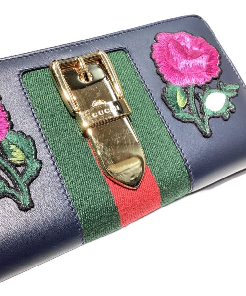 GUCCI（グッチ）GUCCI (グッチ) 『シルヴィ』ジップアラウンドウォレットの古着・服飾アイテム