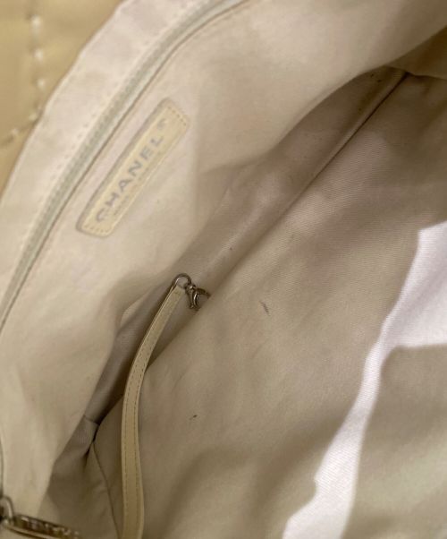 CHANEL（シャネル）CHANEL (シャネル) チェーンショルダーバッグ ベージュの古着・服飾アイテム