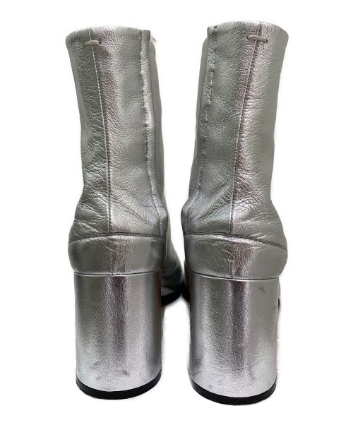 Maison Margiela（メゾンマルジェラ）Maison Margiela (メゾンマルジェラ) タビブーツ シルバー サイズ:37の古着・服飾アイテム