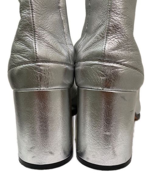 Maison Margiela（メゾンマルジェラ）Maison Margiela (メゾンマルジェラ) タビブーツ シルバー サイズ:37の古着・服飾アイテム
