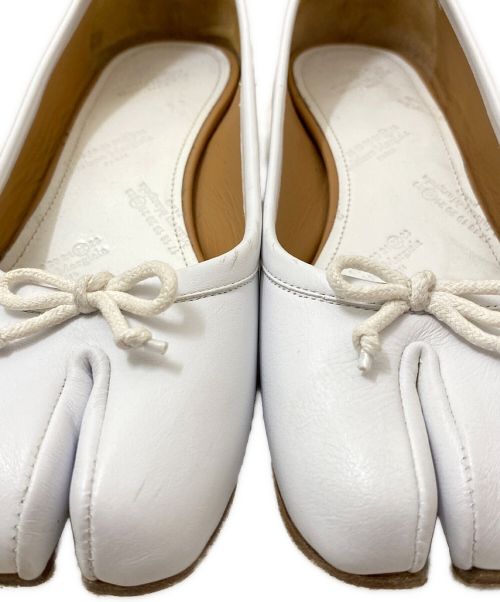 Maison Margiela（メゾンマルジェラ）Maison Margiela (メゾンマルジェラ) タビバレリーナシューズ ホワイト サイズ:37の古着・服飾アイテム
