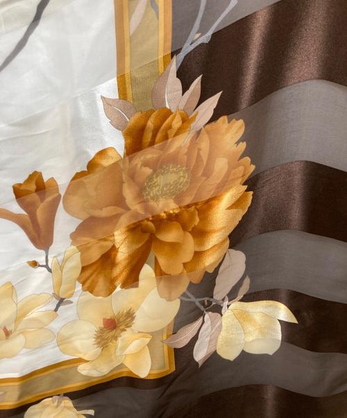 LAONARD（レオナード）LAONARD (レオナード) シルク大判ストール ブラウン×ホワイトの古着・服飾アイテム