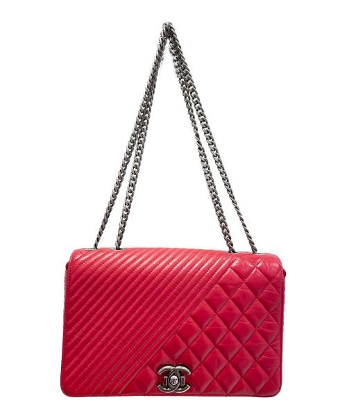 CHANEL（シャネル）CHANEL (シャネル) チェーンショルダーバッグ レッドの古着・服飾アイテム
