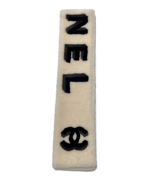 CHANEL（シャネル）CHANEL (シャネル) Mouton Logo Muffler ホワイト×ブラックの古着・服飾アイテム