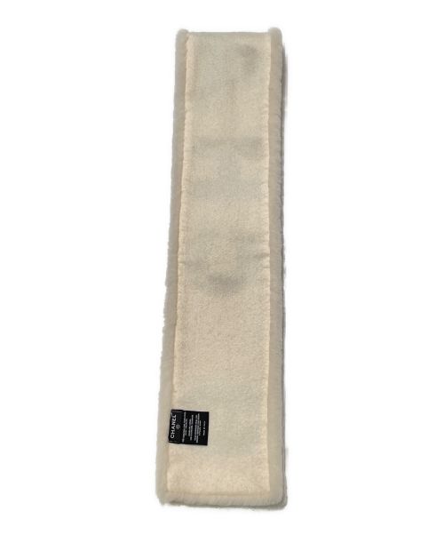 CHANEL（シャネル）CHANEL (シャネル) Mouton Logo Muffler ホワイト×ブラックの古着・服飾アイテム