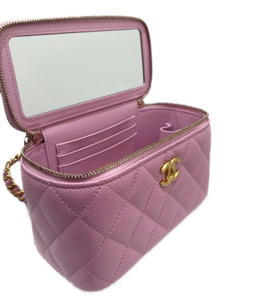 CHANEL（シャネル）CHANEL (シャネル) チェーンショルダーバニティバッグ ピンクの古着・服飾アイテム