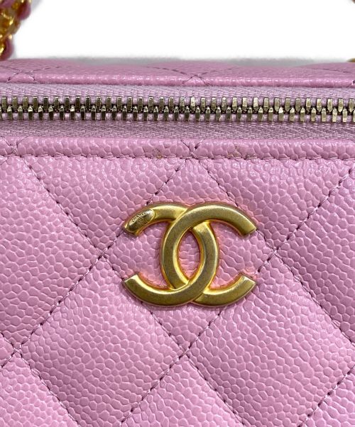 CHANEL（シャネル）CHANEL (シャネル) チェーンショルダーバニティバッグ ピンクの古着・服飾アイテム