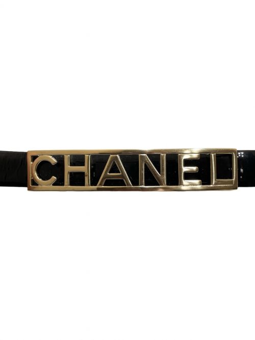 CHANEL（シャネル）CHANEL (シャネル) パテントロゴベルト ゴールド×ブラック サイズ:80/32の古着・服飾アイテム