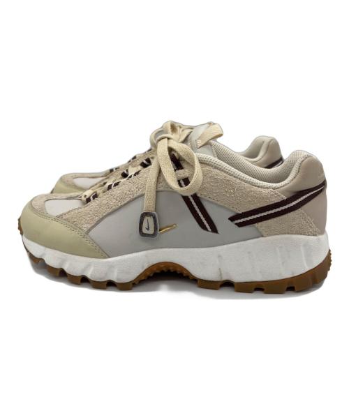 NIKE（ナイキ）NIKE (ナイキ) JACQUEMUS (ジャックムス) スニーカー アイボリー サイズ:7の古着・服飾アイテム