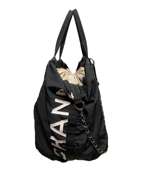 CHANEL（シャネル）CHANEL (シャネル) ロゴナイロン2WAYショルダーバッグ ブラックの古着・服飾アイテム