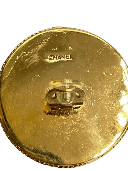 CHANEL（シャネル）CHANEL (シャネル) クローバーイヤリング ホワイト×ゴールドの古着・服飾アイテム