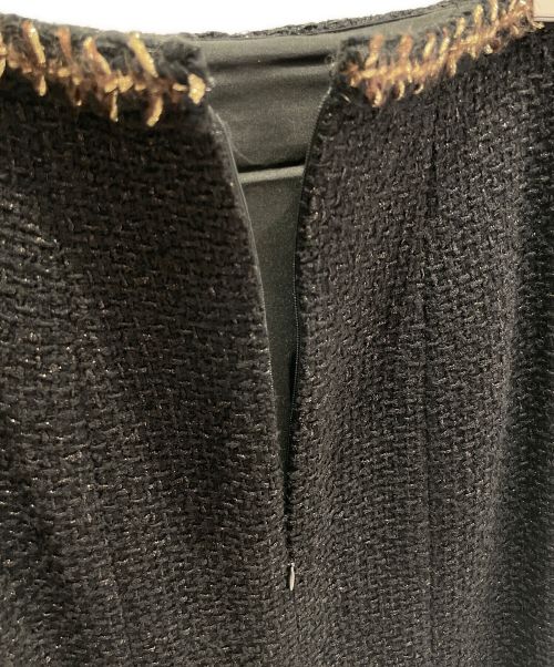 CHANEL（シャネル）CHANEL (シャネル) ツイードスカート ブラック×ゴールド サイズ:34の古着・服飾アイテム