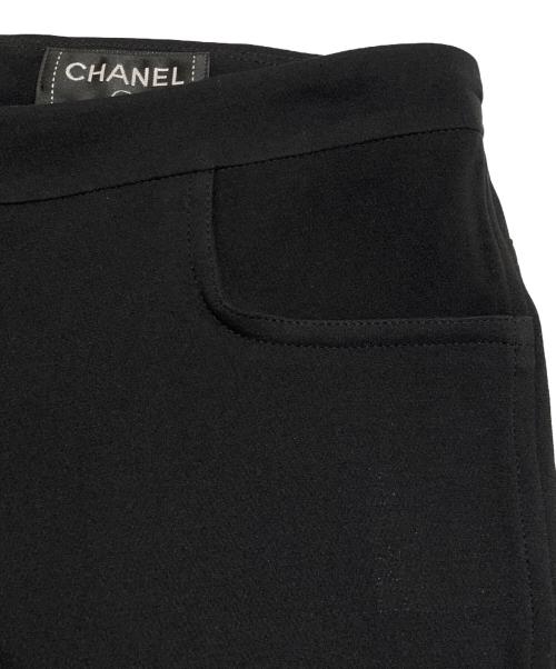 CHANEL（シャネル）CHANEL (シャネル) アンクルボタンシルクパンツ ブラック サイズ:34の古着・服飾アイテム