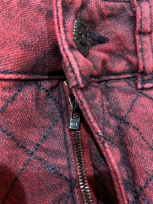 CHANEL（シャネル）CHANEL (シャネル) ココボタンマトラッセカラーデニム レッド サイズ:34の古着・服飾アイテム