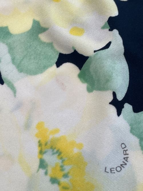LAONARD（レオナード）LAONARD (レオナール) 花柄 ワンピース ブラック サイズ:36の古着・服飾アイテム