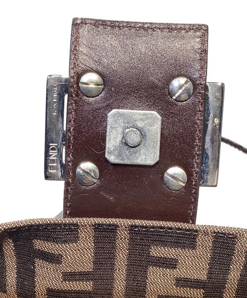 FENDI（フェンディ）FENDI (フェンディ) マンマバゲット ショルダーバッグ ブラウンの古着・服飾アイテム