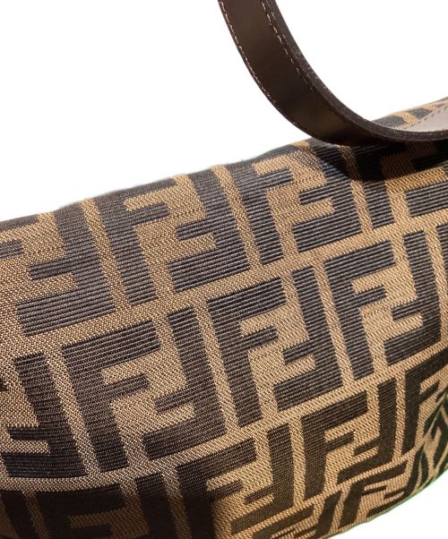FENDI（フェンディ）FENDI (フェンディ) マンマバゲット ショルダーバッグ ブラウンの古着・服飾アイテム