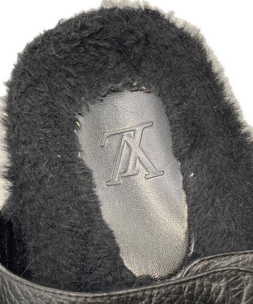 LOUIS VUITTON（ルイ ヴィトン）LOUIS VUITTON (ルイ ヴィトン) インソールボアレザーサンダル ブラック サイズ:7の古着・服飾アイテム