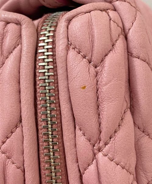 MIU MIU（ミュウミュウ）MIU MIU (ミュウミュウ) ナッパクリスタルチェーンバッグ ピンクの古着・服飾アイテム