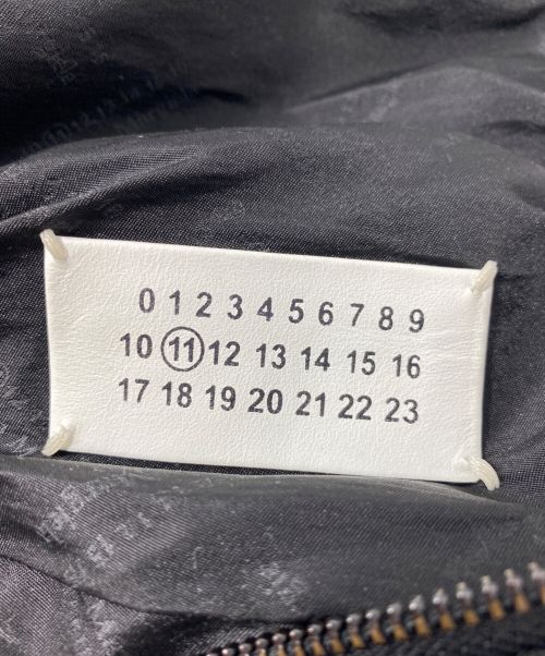 Maison Margiela（メゾンマルジェラ）Maison Margiela (メゾンマルジェラ) ナイロンボディーバッグ ブラックの古着・服飾アイテム