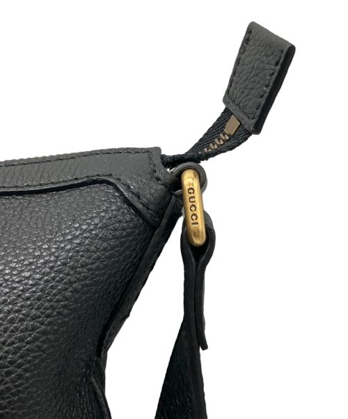 GUCCI（グッチ）GUCCI (グッチ) ハーフムーン ホーボー ショルダーバッグ ブラックの古着・服飾アイテム