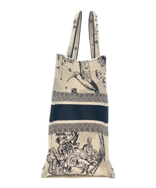 Christian Dior（クリスチャン ディオール）Christian Dior (クリスチャン ディオール) Dior Book Tote/ブックトート ミディアム ホワイト サイズ:ミディアム/Mの古着・服飾アイテム