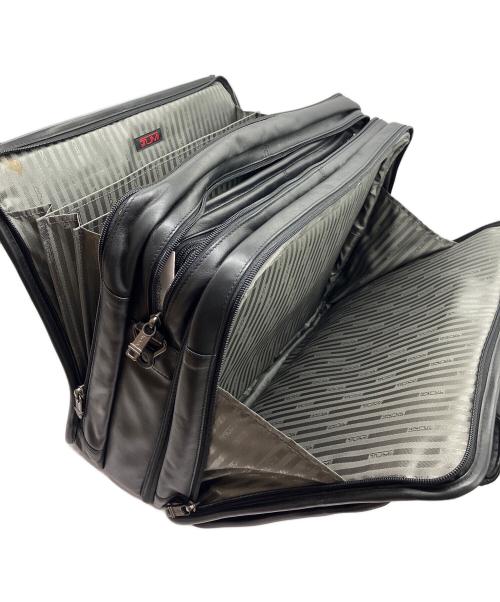 TUMI（トゥミ）TUMI (トゥミ) 2WAYビジネスバッグ エクスペンダブル ブラックの古着・服飾アイテム