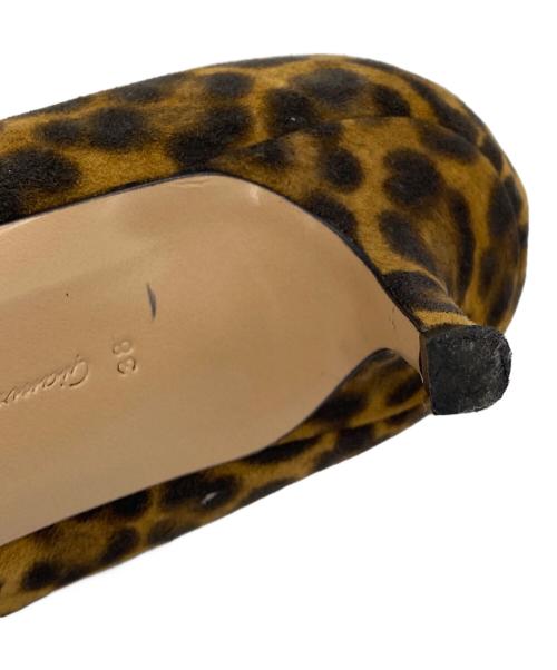 Gianvito Rossi（ジャンヴィト ロッシ）Gianvito Rossi (ジャンヴィト・ロッシ) パンプス ブラウン サイズ:38の古着・服飾アイテム